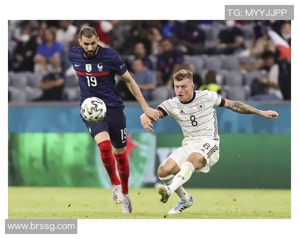 法国足球明星鲁巴特的传奇故事与辉煌成就解析