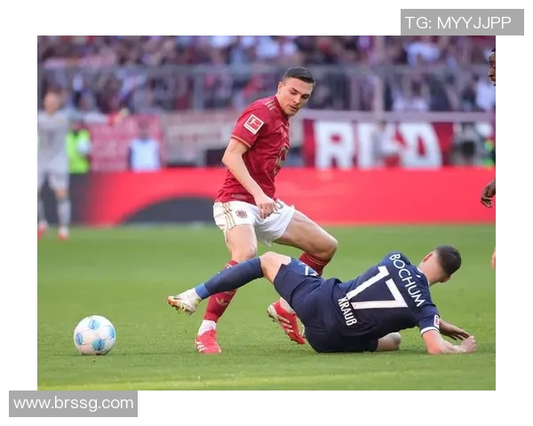 足球明星精彩瞬间汇聚全景视频与图片展示尽览球场风云与荣耀时刻