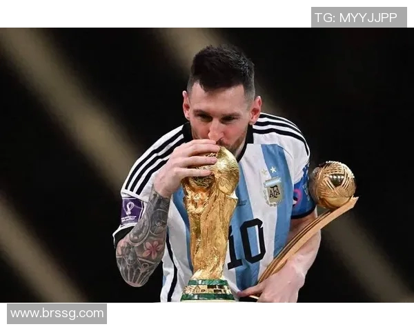 世界杯足球明星表盘点全球顶级球员的辉煌成就与精彩瞬间